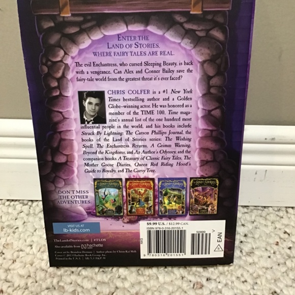 Land of Stories box set - Picture 6 of 8